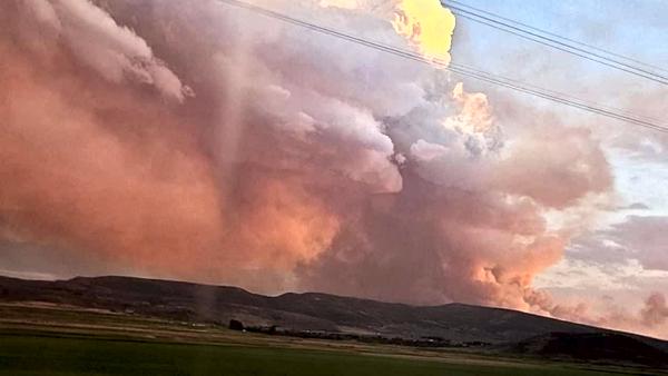 Plume of the Elk Fire