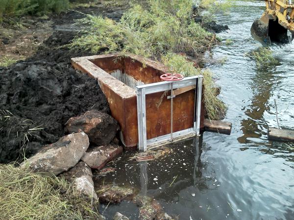 Concrete Diversion Structure Work by Chaparral Construction